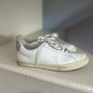 VEJA Esplar Sneaker‎ Women’s Size 10 White Leather Lace Up Sneakers
